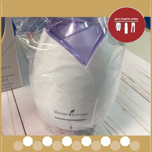 Young Living Essential Oil Ultrasonic Lotus Diffuser